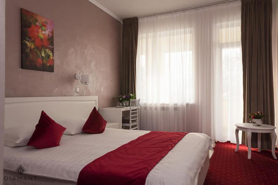 Pensiunea Diamant Ghimbav Exterior foto